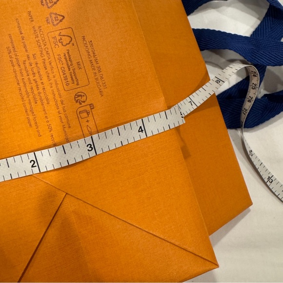 Louis Vuitton Shopping Bag - Picture 5 of 5